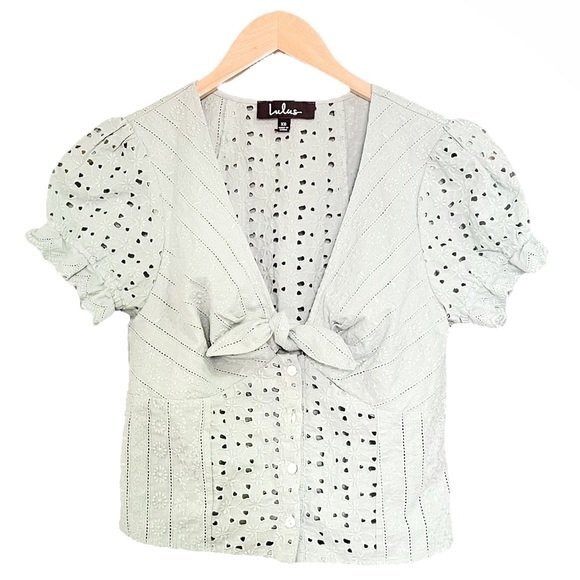 Lulus Eyelet Tie-Front Cropped Blouse Spring Green Women’s Size XS 100% Cotton - Picture 1 of 8